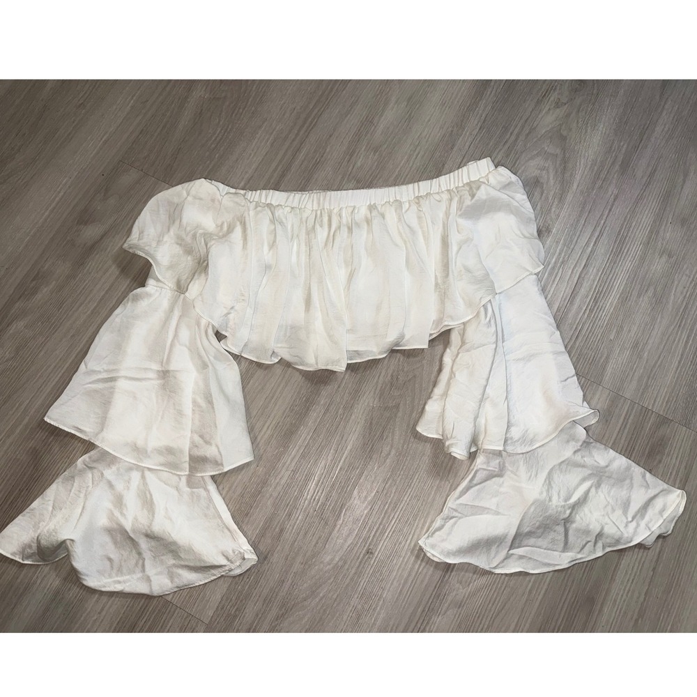 The Sang Off Shoulder Ruffle Crop Top Tiered Bell Sleeve White Womens L ST2452